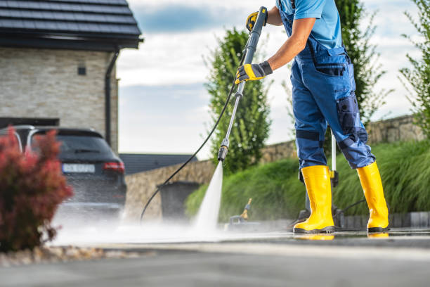 Why Choose Our Certified Pressure Washing Experts for Your Project Needs in Cypress Quarters, FL?